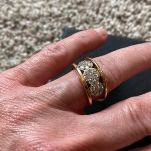 14k gold and natural diamond ring